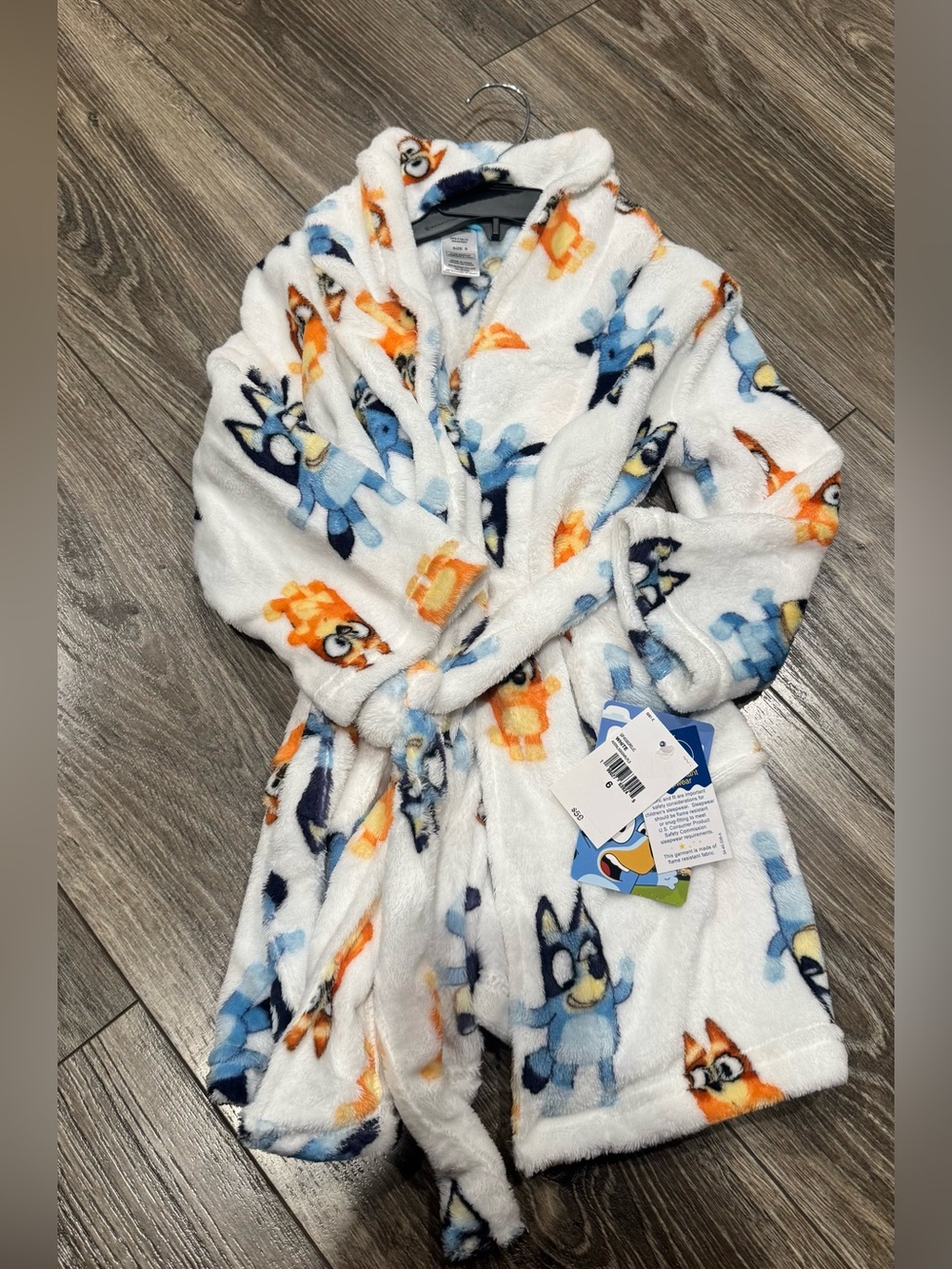 NWT BLUEY Plush Kids Robe with Blue and Orange Cartoon Characters